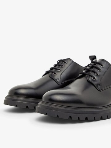 Bianco Lace-Up Shoes 'GIL' in Black