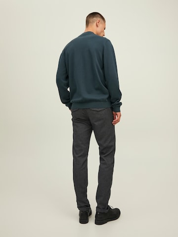 JACK & JONES Regular Pants 'Ollie' in Grey