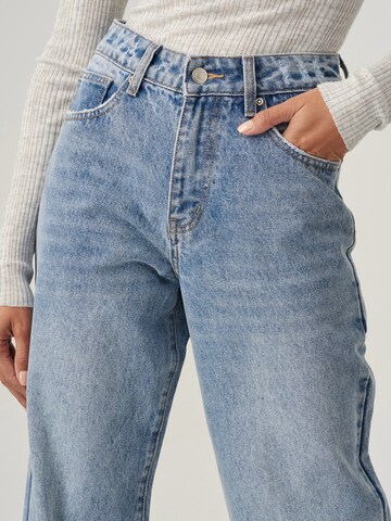 Regular Jeans de la The Fated pe albastru