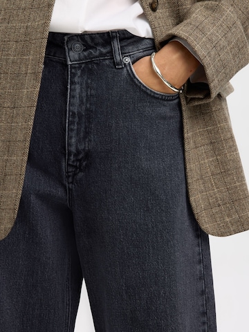 Baggy Jeans 'SLFAne-Kori' di SELECTED in nero