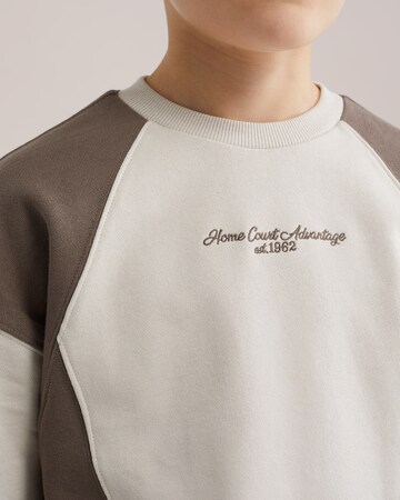 WE Fashion Sweatshirt in Beige