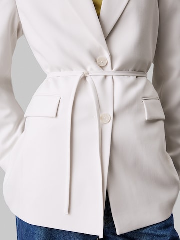 Blazer Calvin Klein Jeans en blanc