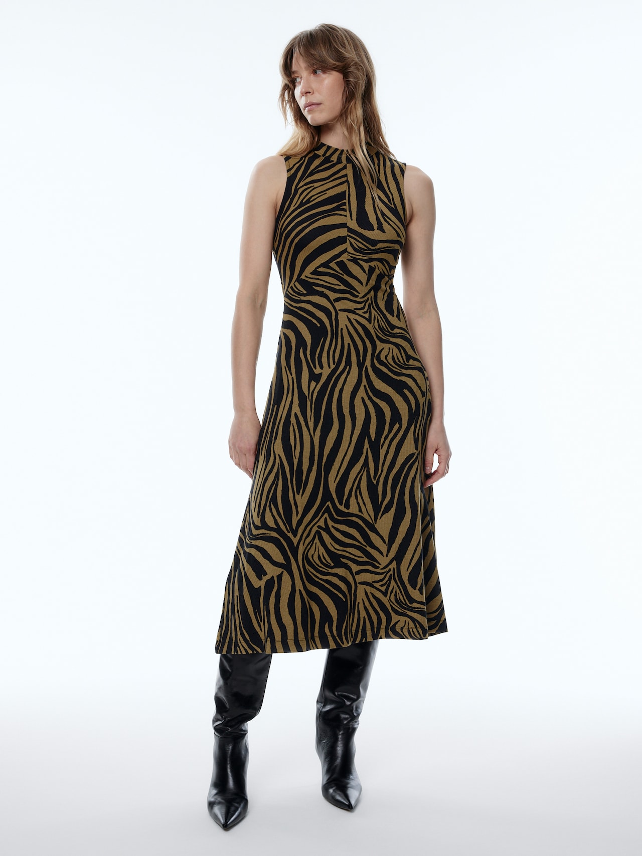 EDITED Produits Robe 'Talia' beige