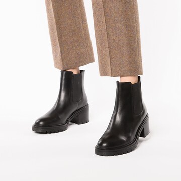 GEOX Chelsea Boots 'Damiana' in Schwarz