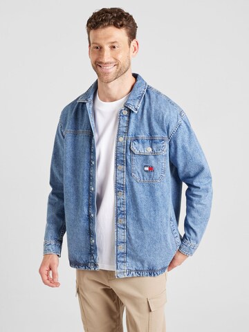 Tommy Jeans Kurtka przejściowa 'ESSENTIAL' w kolorze niebieski: przód
