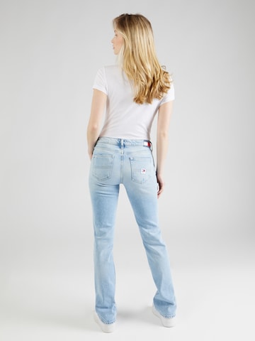 Tommy Jeans Bootcut Jeans 'Maddie' i blå