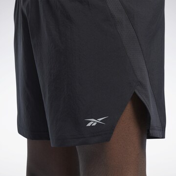 Reebok Slimfit Sportbroek in Zwart