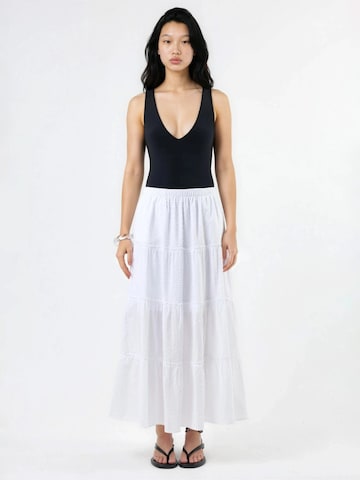 Busem Skirt in White