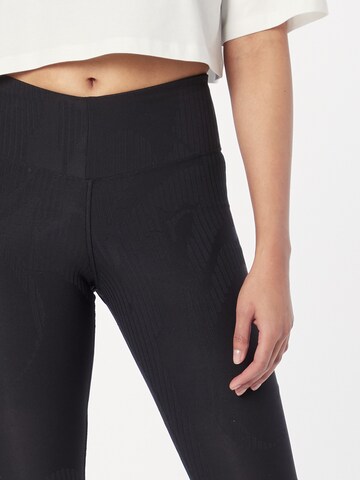 Reebok Skinny Sporthose in Schwarz