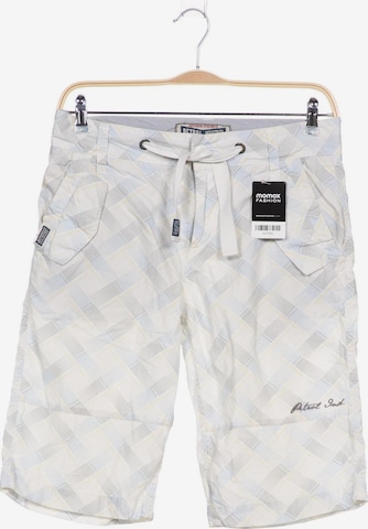 Petrol Industries Shorts in 33 in White: front