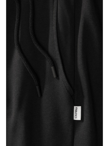 Fabletics Tapered Sporthose 'The Year Round' in Schwarz