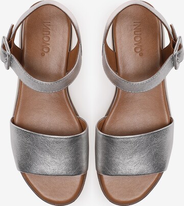 INUOVO Sandals in Silver
