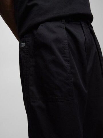 Pull&Bear Широка кройка Панталон с набор в черно