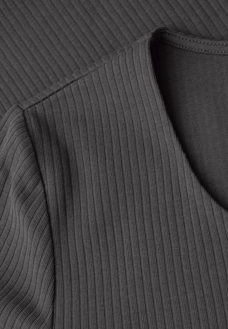 STREET ONE Shirt in Grau