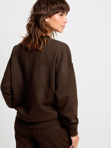 Next Sweatshirt in Bruin