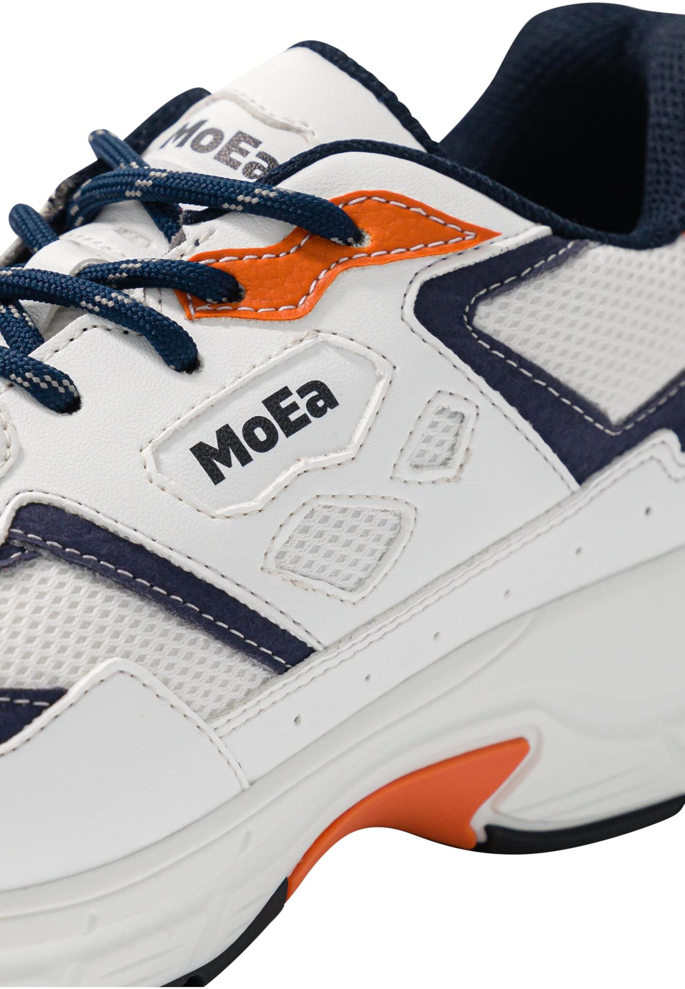 Sneaker bassa 'Gen8 - Orange x Mushroom' di MoEa in bianco