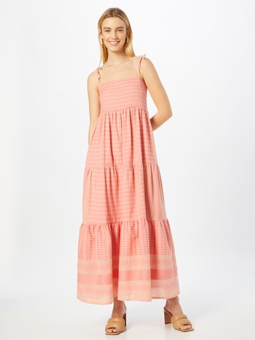 Rochie 'Alex' de la Summery Copenhagen pe roz: față