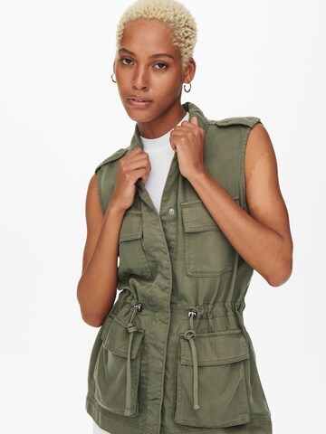 Gilet 'Kenya' di ONLY in verde