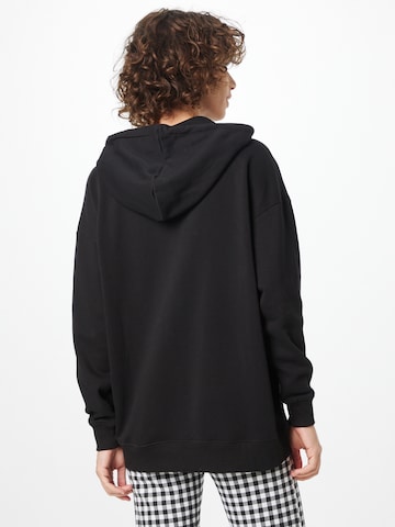 PIECESSweater majica 'Chilli' - crna boja
