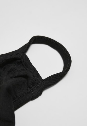 Urban Classics Wrap in Black