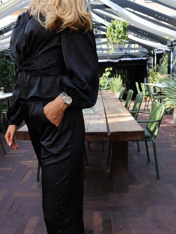 Liberte Essentiel regular Bukser ' TIKI ' i sort