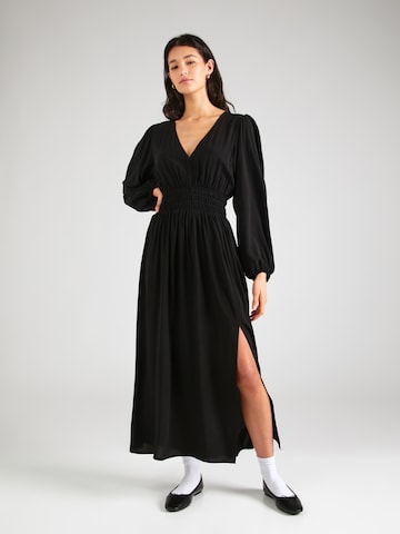 Robe GAP en noir : devant