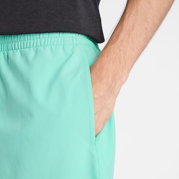 Regular Pantalon de sport 'Sport Essential Short 5"' new balance en vert