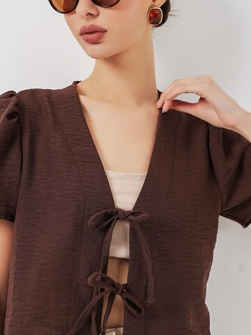 Bigdart Bolero 'Crop Top' in Brown: front