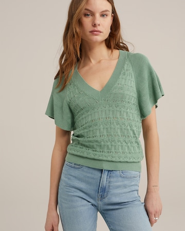 WE Fashion Sweater in Green