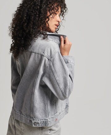 Veste mi-saison Superdry en gris