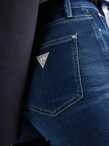 GUESS - Acampanado Vaquero en azul