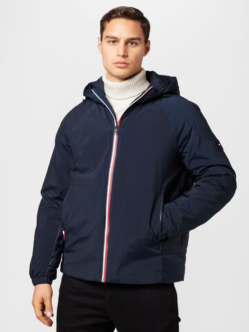 TOMMY HILFIGER Tussenjas in Blauw: voorkant