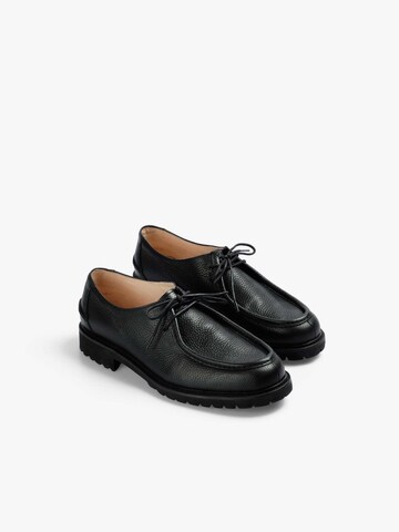 Chaussure à lacets 'Cameron' Scalpers en noir