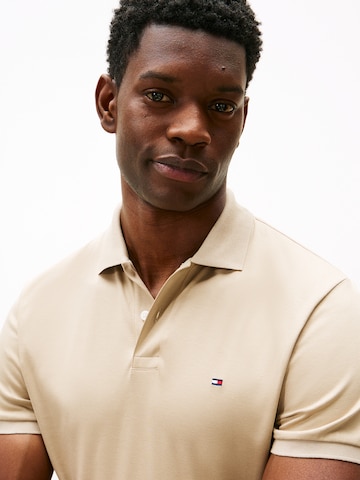 TOMMY HILFIGER - Camiseta en beige