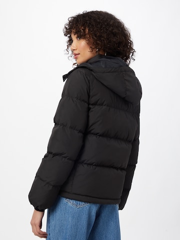 LEVI'S ®Zimska jakna 'Quinn Mid Down Puffer' - crna boja