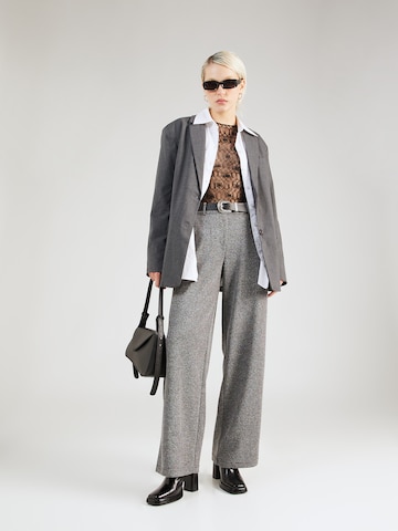 Wide leg Pantaloni 'ALISA' di VERO MODA in grigio