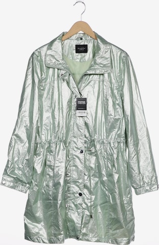 Bexleys Jacket & Coat in 4XL in Green: front