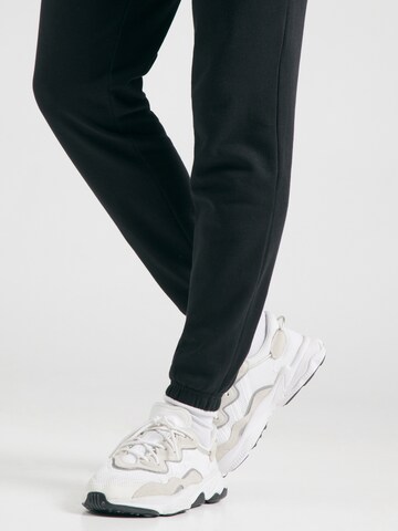 JACK & JONES Tapered Nadrág - fekete
