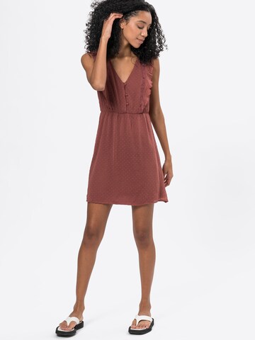 Robe 'Lisanna' ABOUT YOU en marron