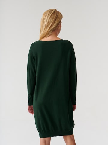 TATUUM - Vestido en verde