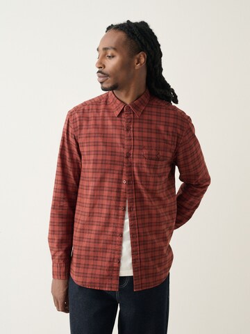 Regular fit Camicia di Next in rosso: frontale