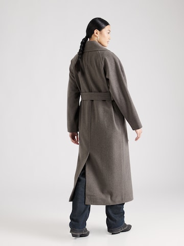 Manteau mi-saison 'Kia' WEEKDAY en gris