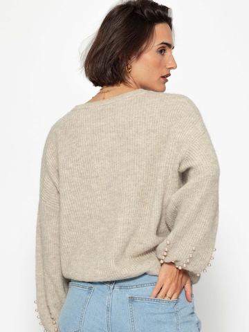 SASSYCLASSY Sweater in Beige