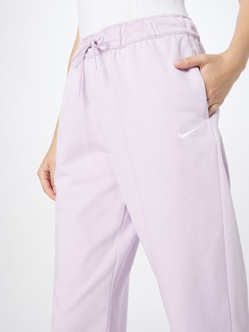 Effilé Pantalon Nike Sportswear en violet