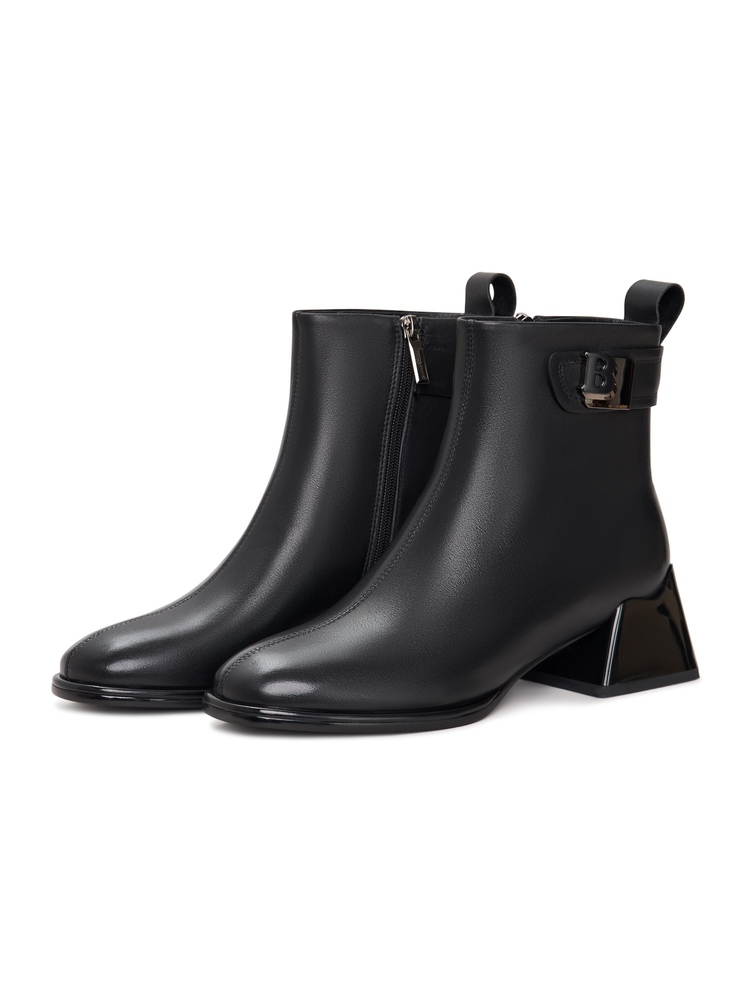 CESARE GASPARI Booties in Black