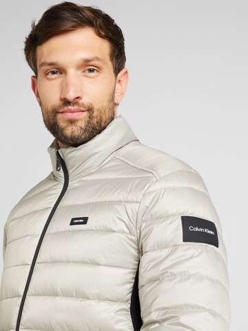Veste mi-saison Calvin Klein en gris