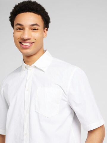 WEEKDAY Comfort fit Button Up Shirt 'Tom' in White