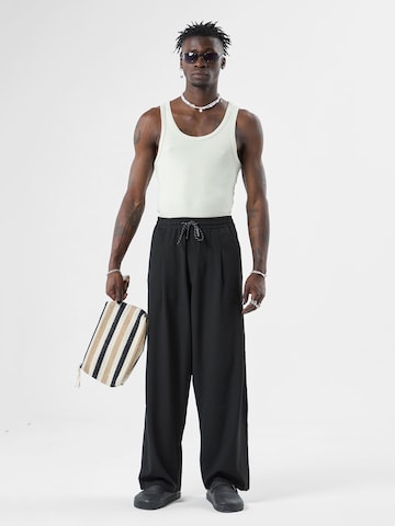 Wide Leg Pantalon à pince 'CLEVALEND' VAMOS CLO en noir