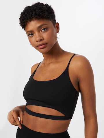 ABOUT YOU Top 'Victoria' in Black: front
