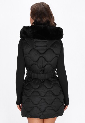 faina - Colete em preto